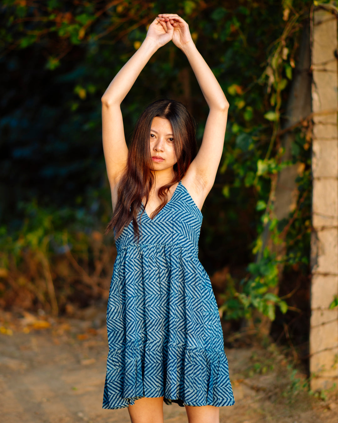 ZIG ZAG INDIGO DABU SHORT DRESS