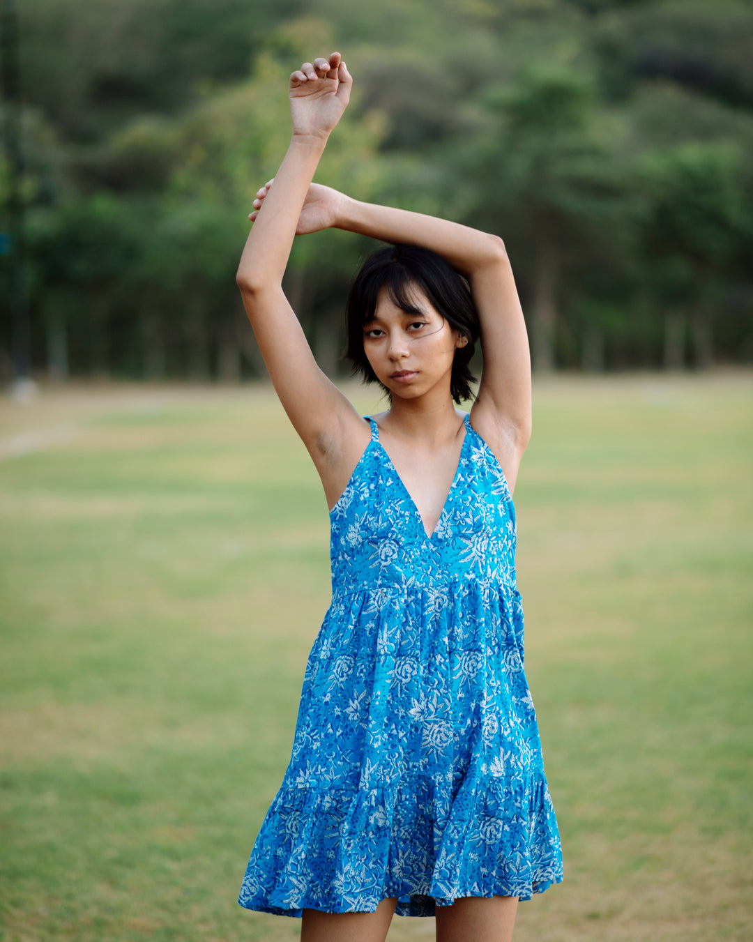BLUE FLORAL RAPID SHORT DRESS