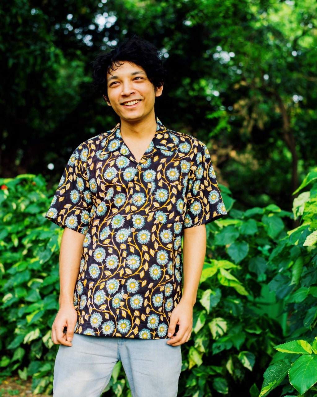 BLUE DAISY RAPID SHIRT
