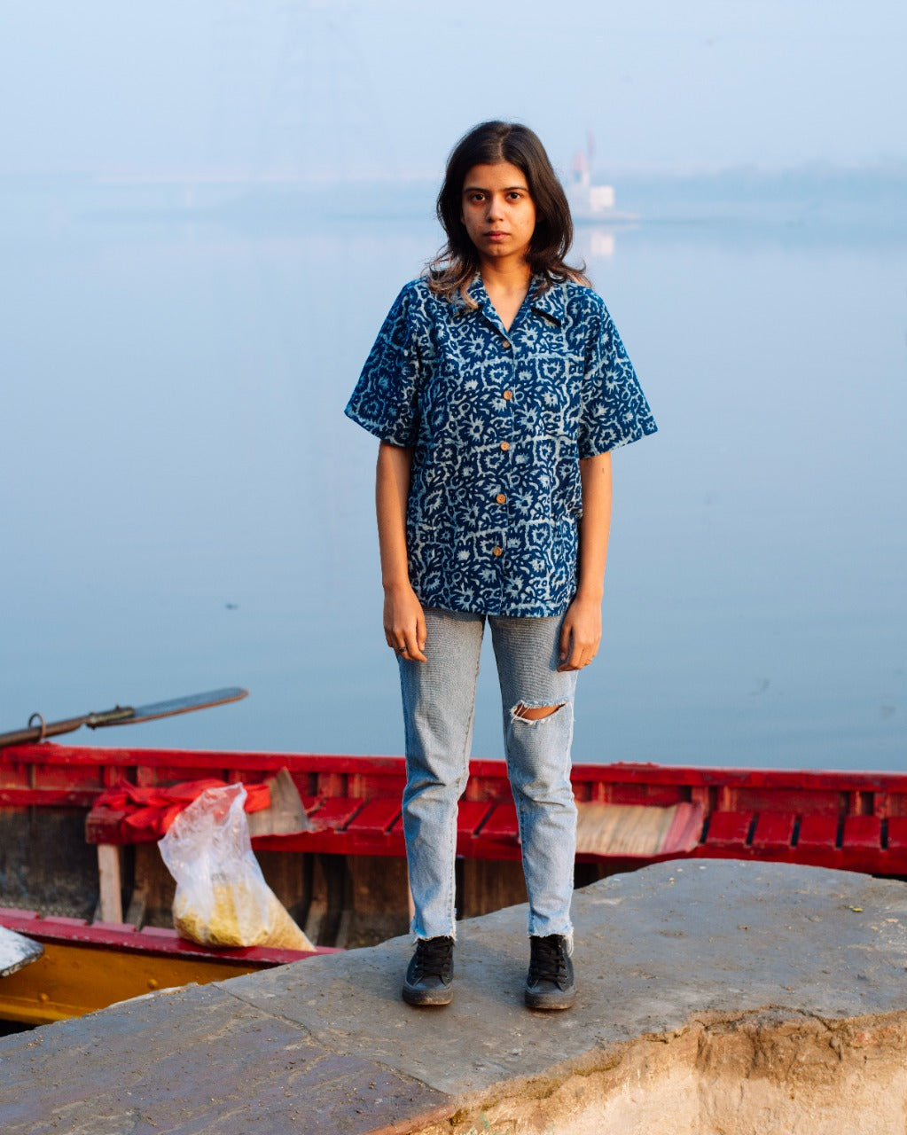 FLORAL INDIGO DABU SHIRT