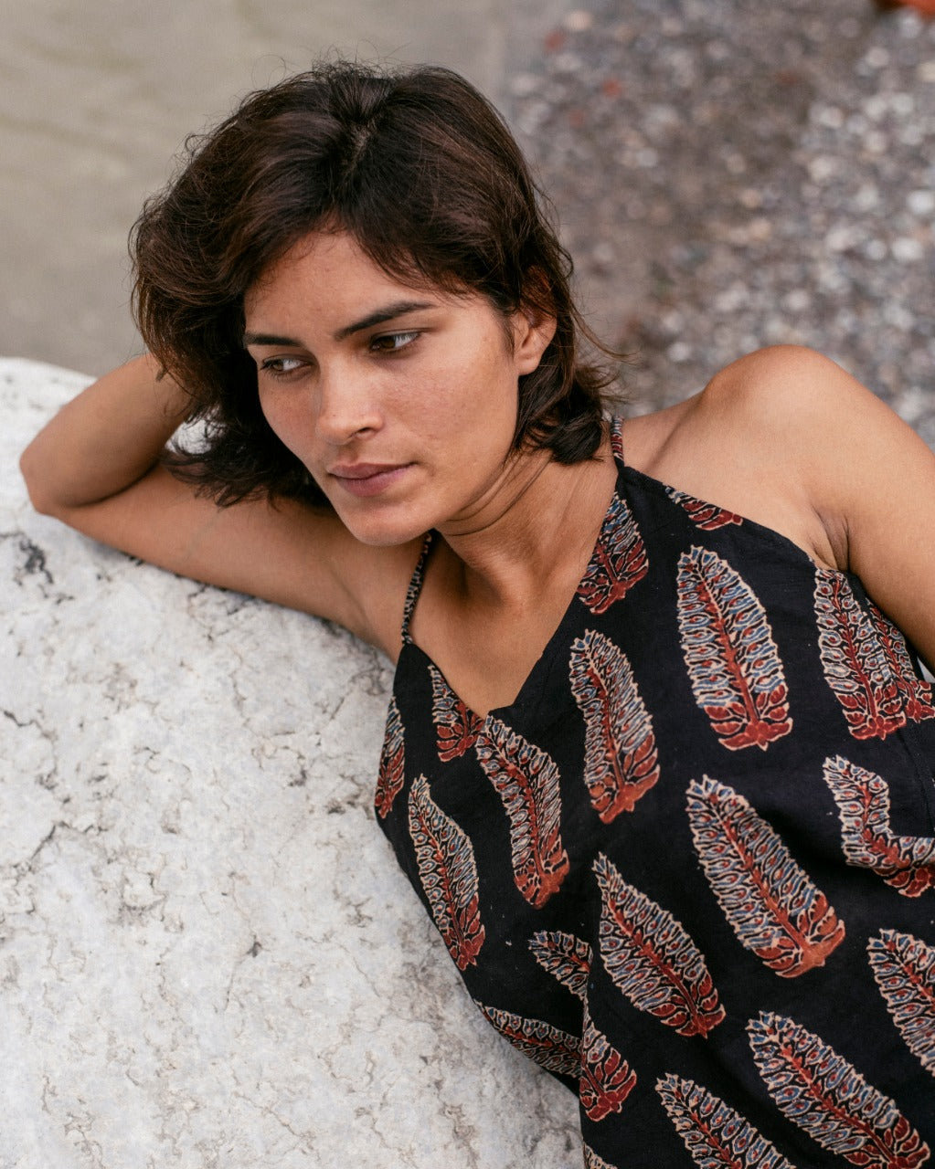 BLACK LONG LEAF AJRAKH SPAGHETTI TOP