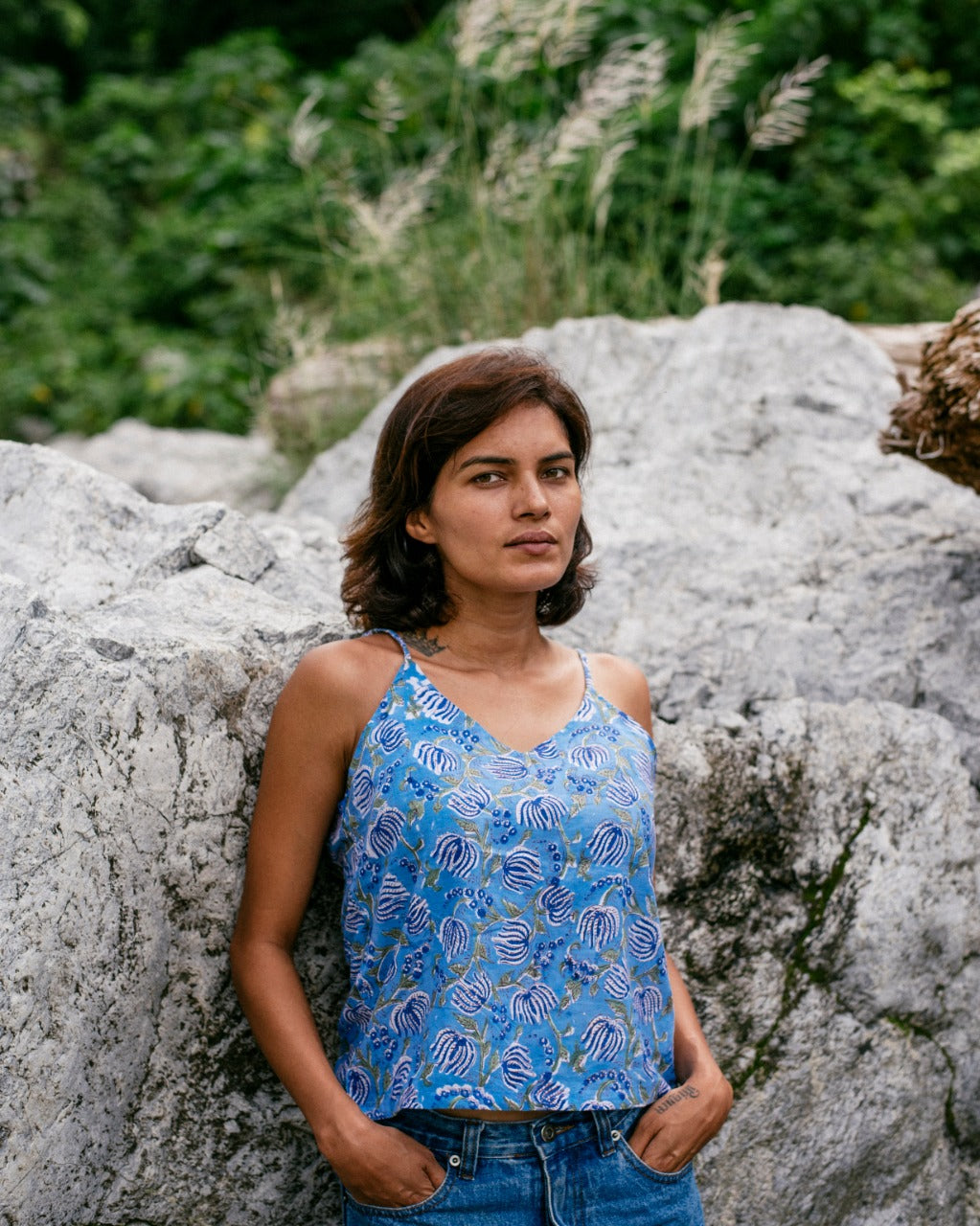 BLUE FLORAL RAPID SPAGHETTI TOP