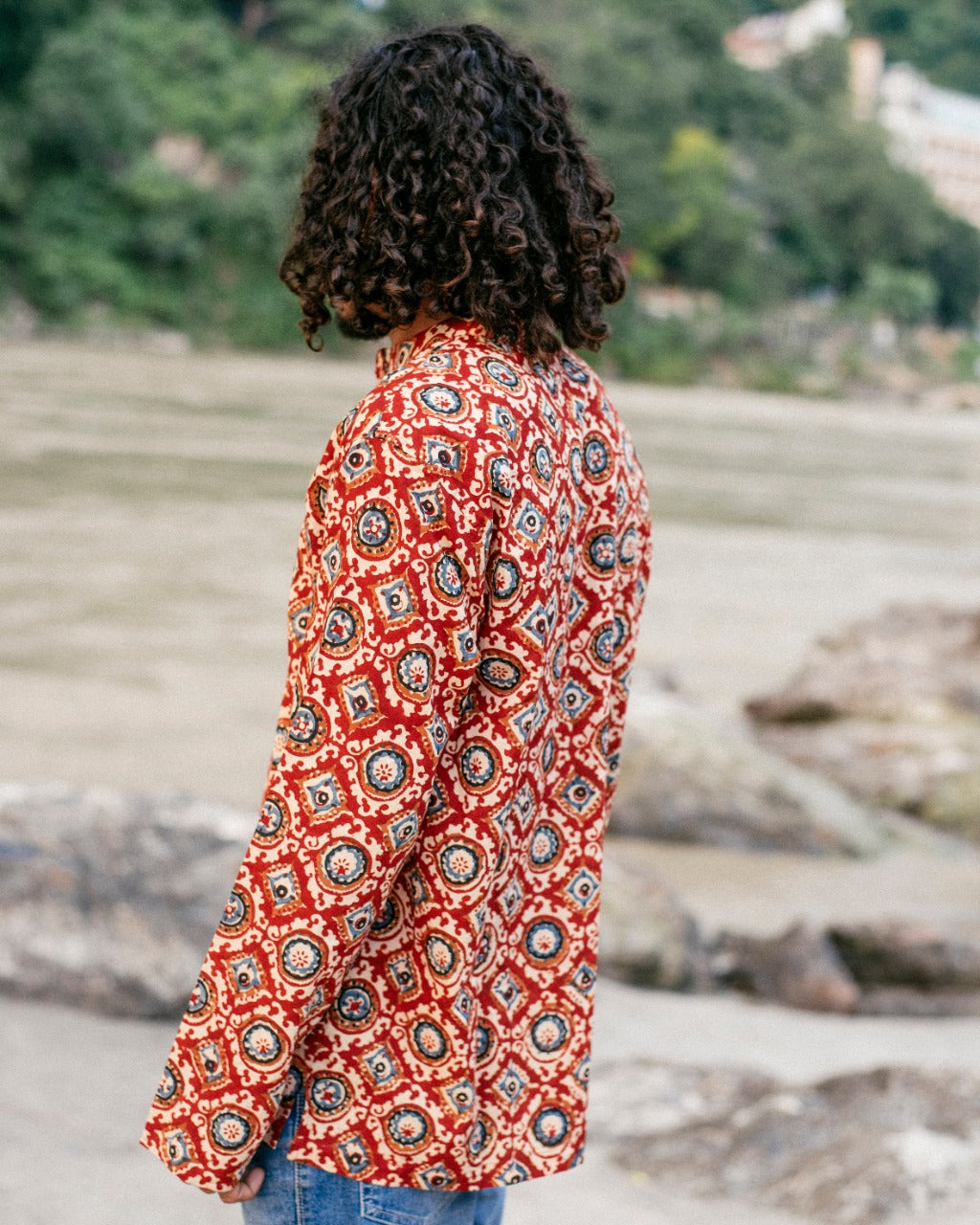 MAROON SUZANI BAGRU SHORT KURTA