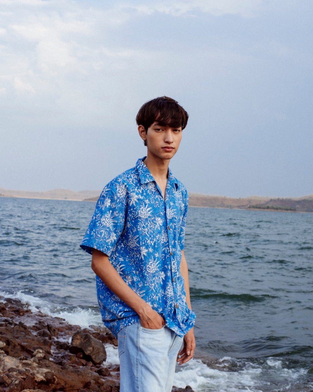 BLUE FLORAL RAPID SHIRT