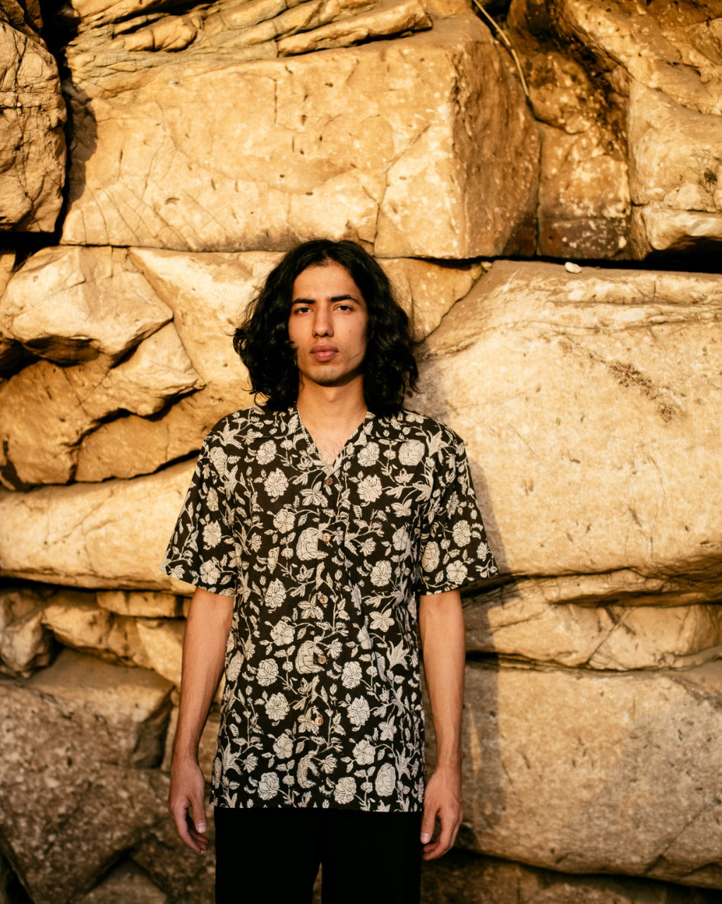 BLACK AND WHITE FLORAL BAGRU SHIRT