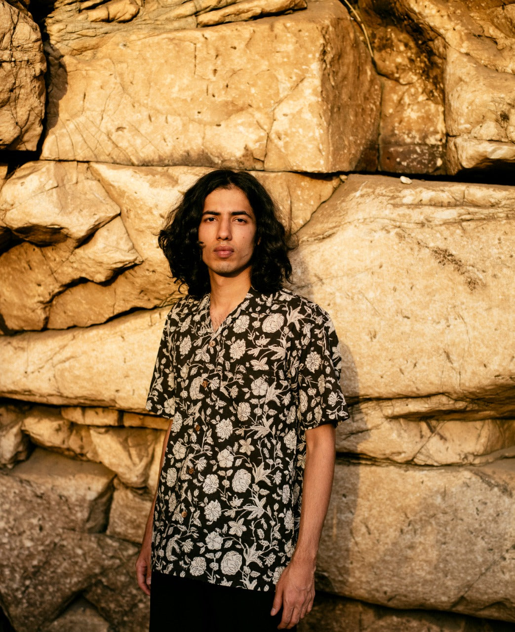 BLACK AND WHITE FLORAL BAGRU SHIRT