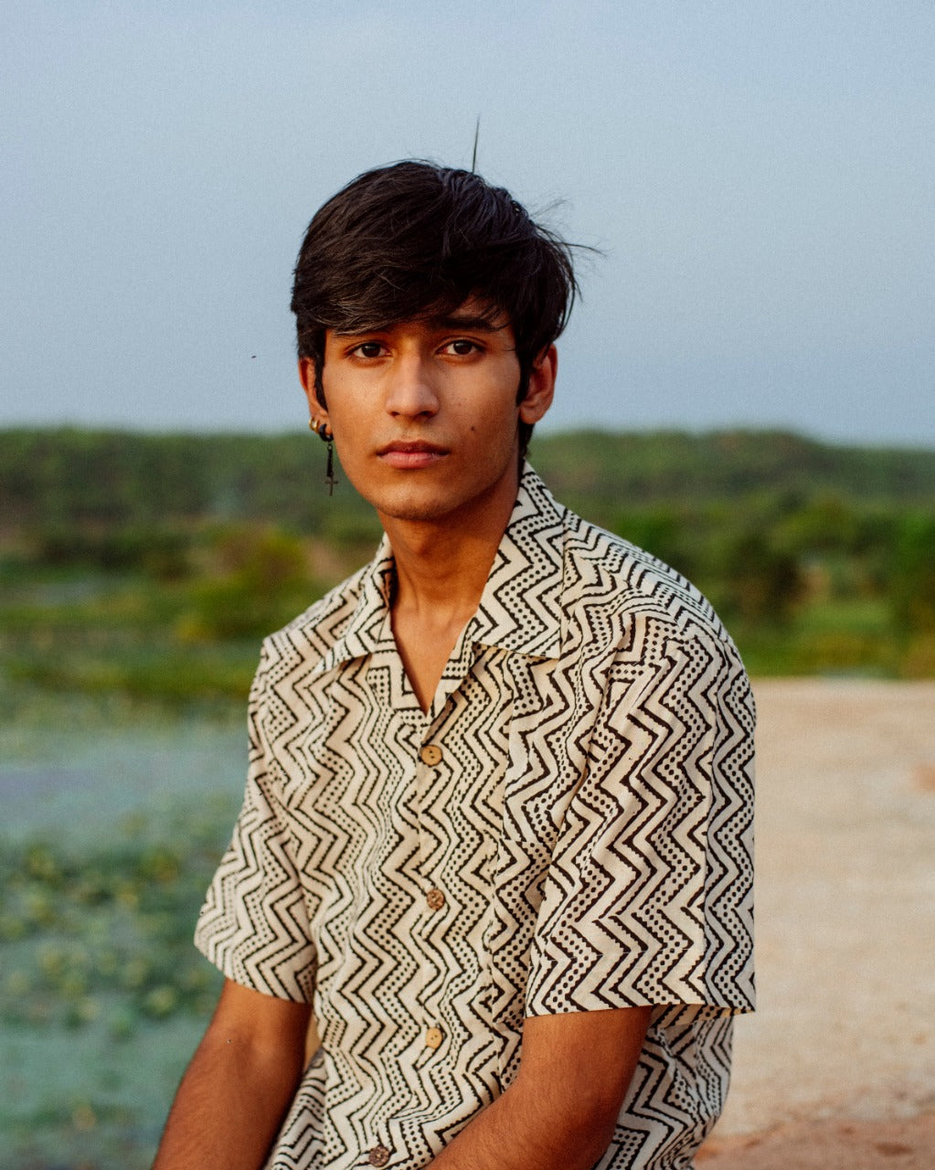 CREAM ZIG ZAG BAGRU SHIRT